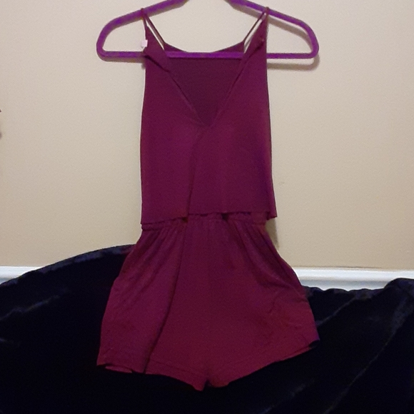 Romper - Picture 2 of 5